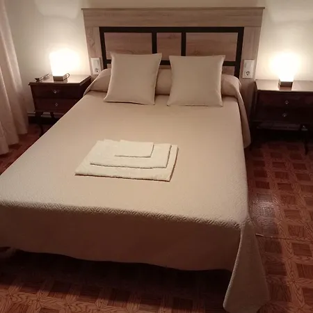 홈스테이 Matrimonial Centro Ciudad 오비에도