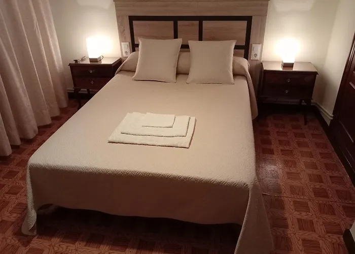 בית אירוח Matrimonial Centro Ciudad אוביידו